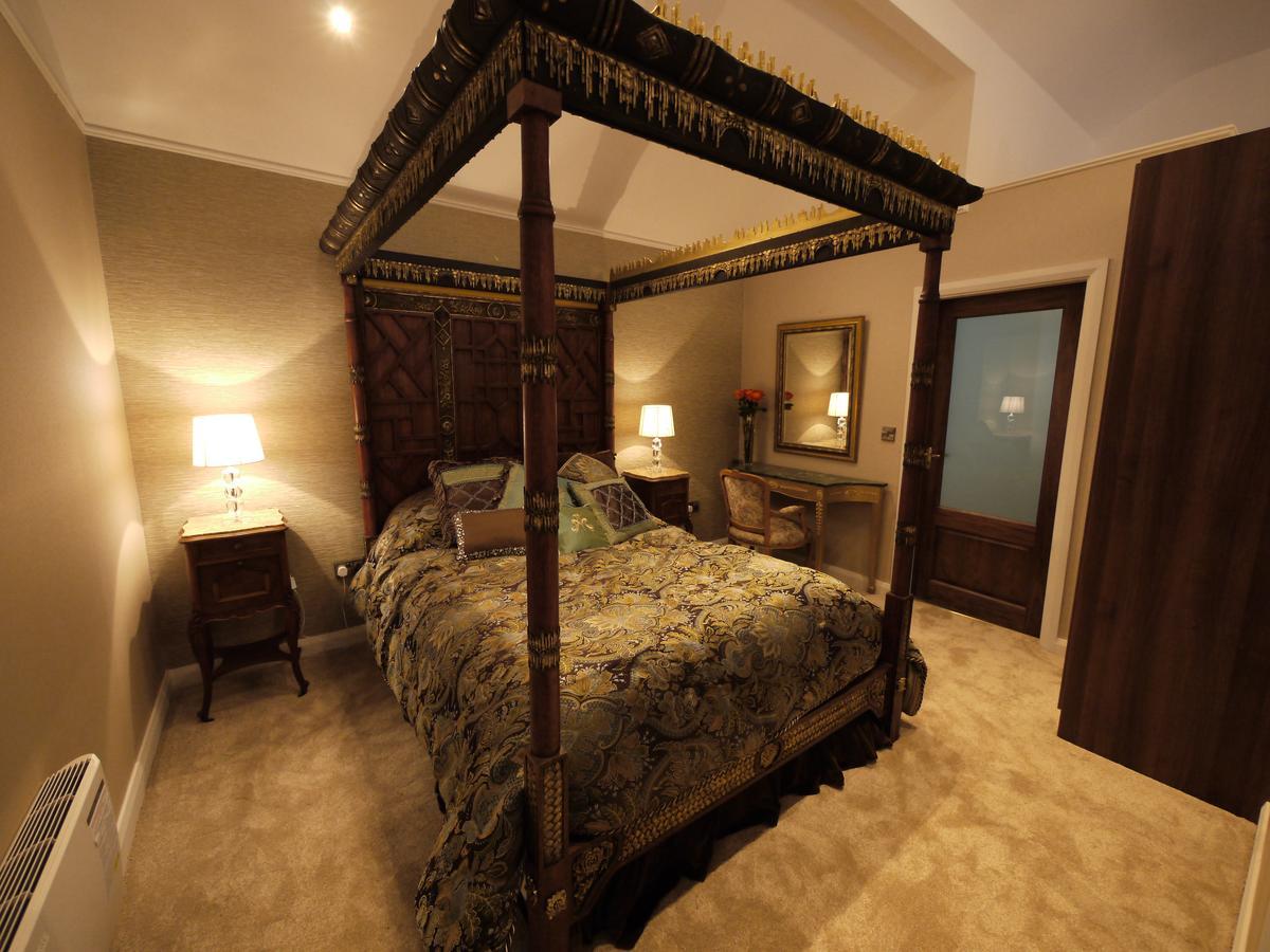 The Carriage Houses At Beechpark House 本拉提 外观 照片